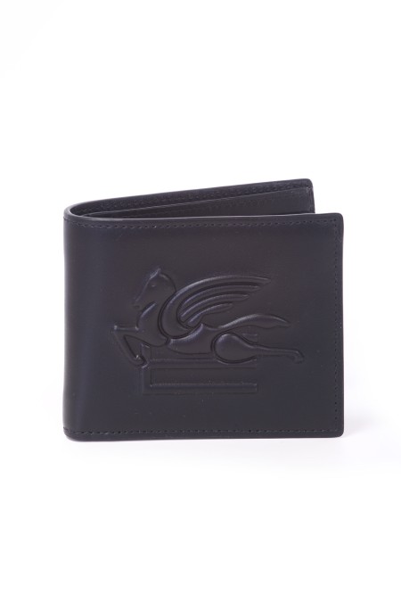 Shop ETRO  Portafoglio: Etro wallet in leather, characterized by the ETRO logo and Pegaso embossed ton-sur-ton.
Dimensions: 10.5 x 9cm.
Outer: 100% calf leather.
Lining: 100% nylon.
Two compartments for paper money.
Eight card slots.
Leather plate with ETRO logo.
Made in Italy.. 1F557 2201-0001